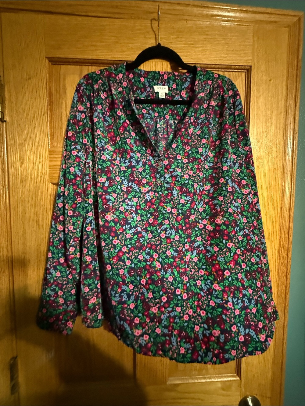 Liz Claiborne Green Floral Split-Neck Women's Blouse